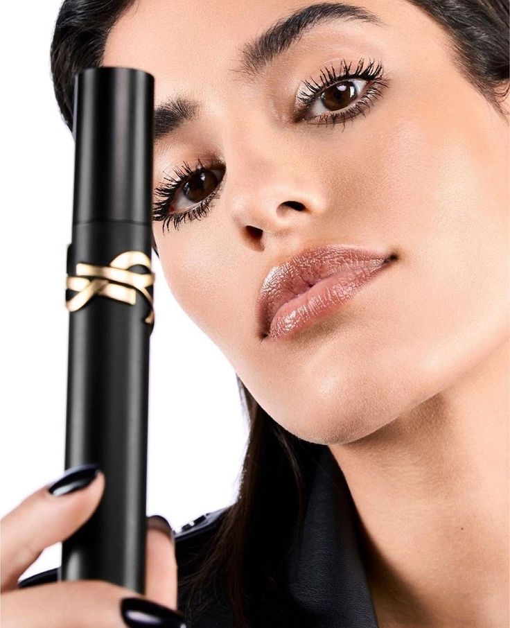 Pestañina YSL Lash Clash